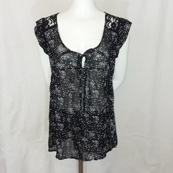 Tops - VTG Black & White Heart Chiffon Lace Cap Sleeve Sheer Blouse L